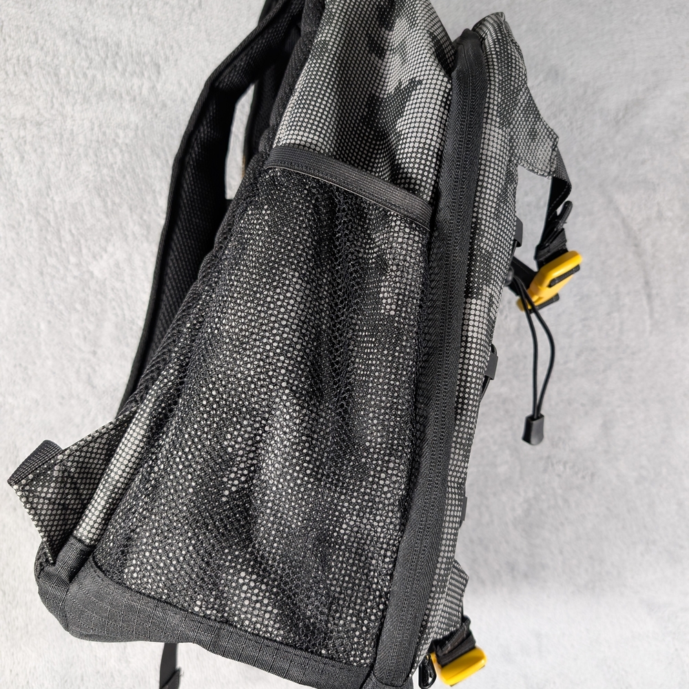 Element‎ Backpack Skateboard Camo and Gray with Yellow Accents Reflective - Picture 9 of 13
